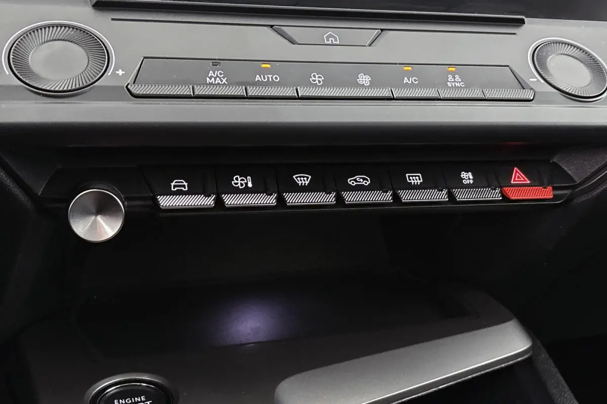 1.2 Hybrid 136 e-DCS6 Active Pack Business