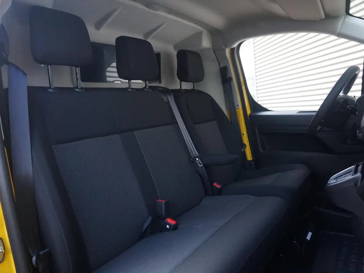 Electric L3 75 kWh | tot 8 jaar garantie | Apple Carplay | achteruitrijcamera | Comfort tussenschot | RAL1032