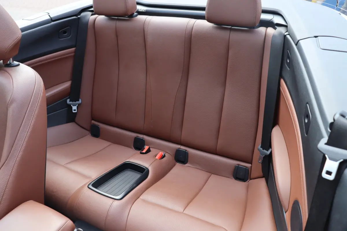 M235i xDrive Centennial High Executive, Cruise Control, Airco, Apple Carplay, Camera, Navigatie, Prijs Is Rijklaar Inclusief 6 Maanden Garantie