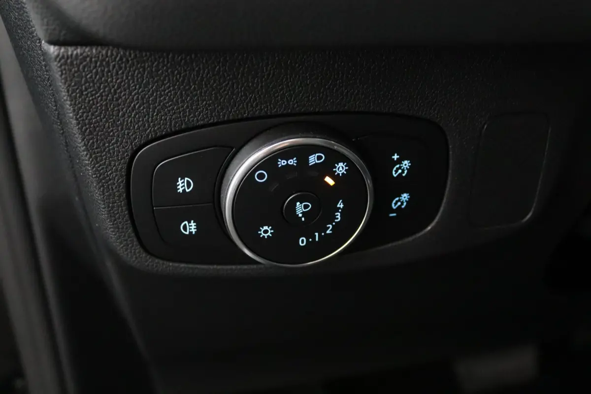 1.0 EcoBoost Hybrid ST Line | Automaat | Groot Navigatie | Winterpack | CarPlay/Android Auto | LED | DAB