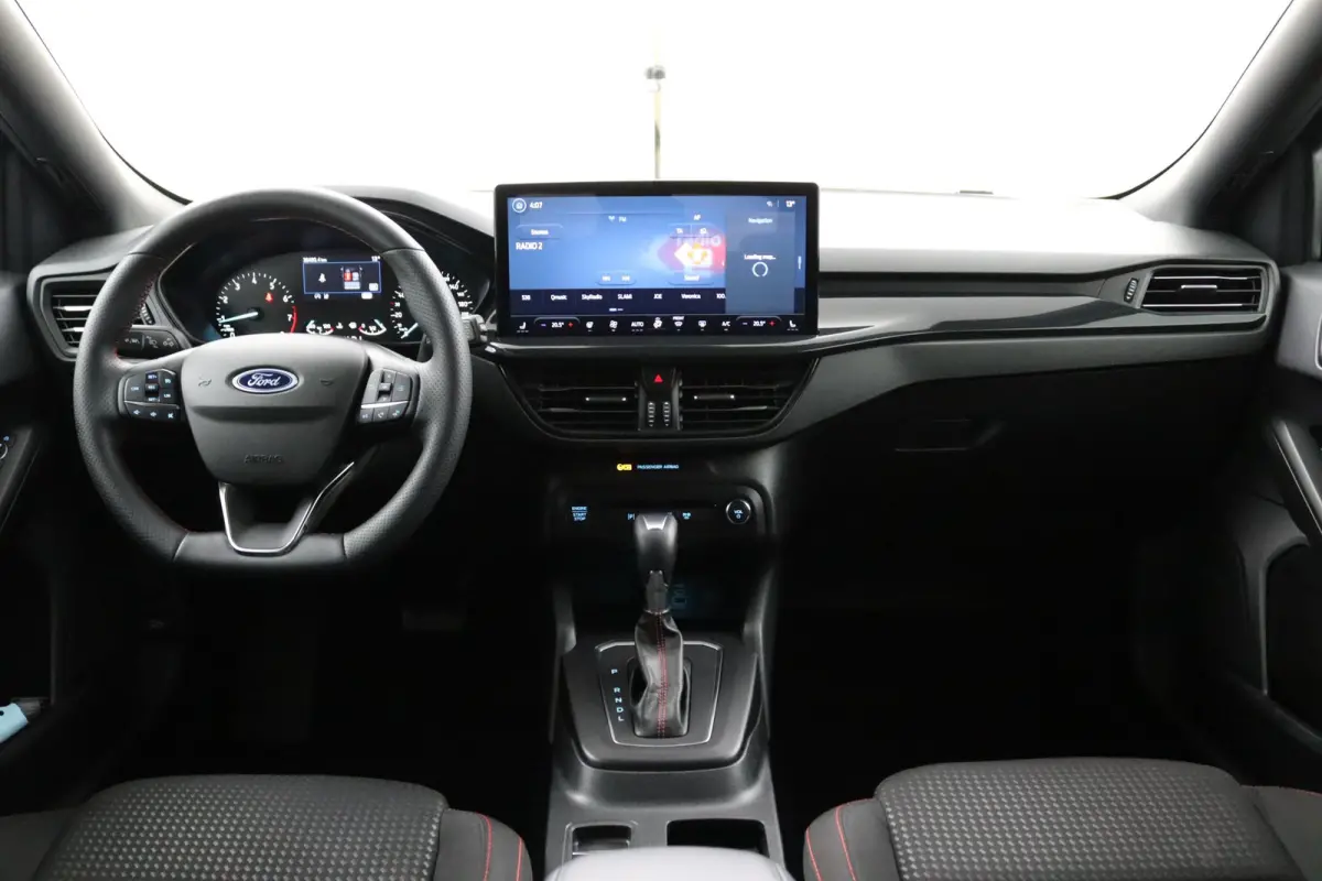 1.0 EcoBoost Hybrid ST Line | Automaat | Groot Navigatie | Winterpack | CarPlay/Android Auto | LED | DAB