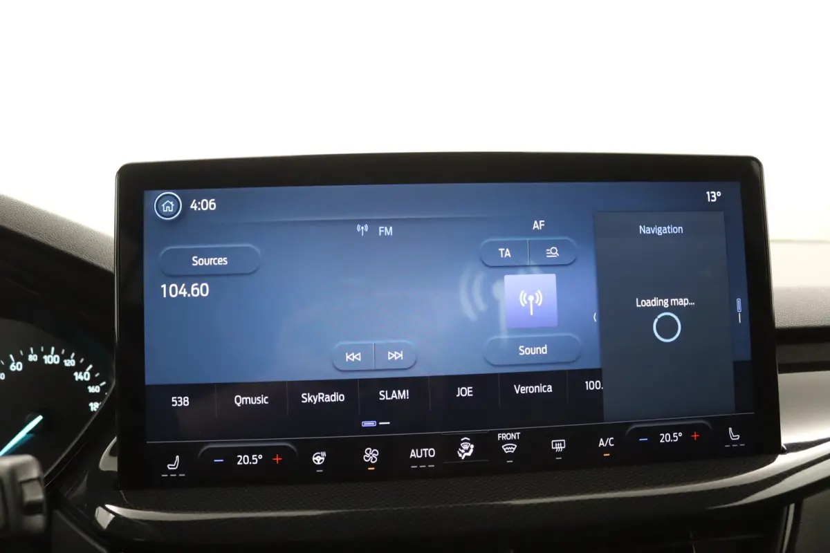 1.0 EcoBoost Hybrid ST Line | Automaat | Groot Navigatie | Winterpack | CarPlay/Android Auto | LED | DAB