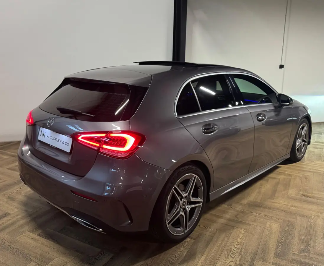 180 Premium Plus AMG PANO KEYLESS CAM