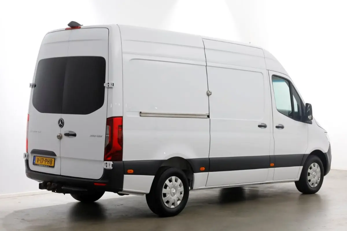 319 CDI 3.0 V6 190pk E6 L2H2 7G Automaat LED/Camera/Trekhaak 3500kg 02-2019