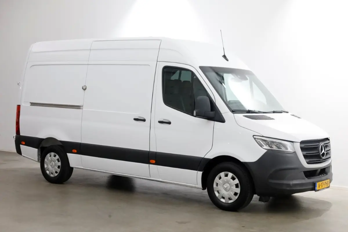 319 CDI 3.0 V6 190pk E6 L2H2 7G Automaat LED/Camera/Trekhaak 3500kg 02-2019