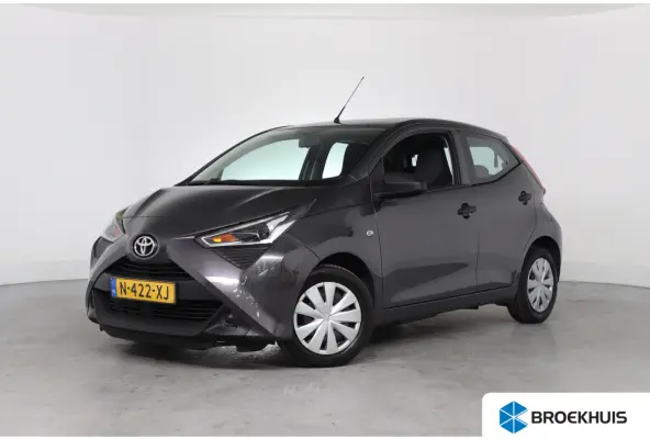 1.0 VVT-i x-fun | Eerste Eigenaar | Bluetooth | Airco | Stuurwielbediening |