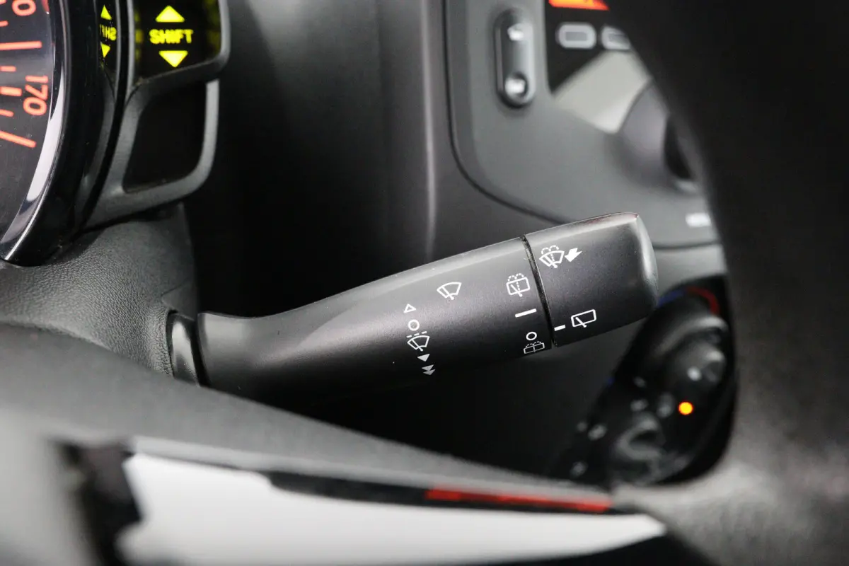 1.0 VVT-i x-fun | Eerste Eigenaar | Bluetooth | Airco | Stuurwielbediening |