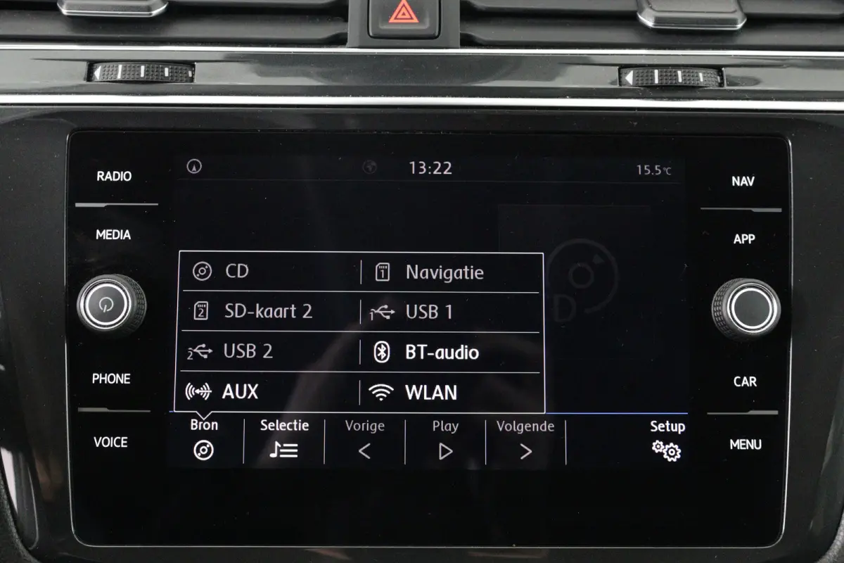 1.5 TSI Comfortline Business 7-persoons | Eerste Eigenaar | Trekhaak Elektrisch | Elektrische Kofferklep | Adaptieve Cruise Control | Navigatie | Apple Carplay & Android Auto | Climate Contr