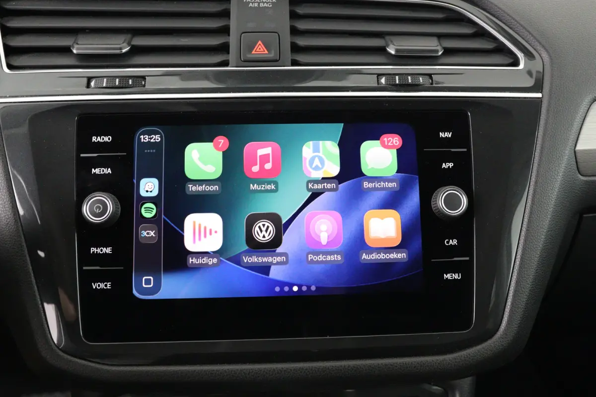 1.5 TSI Comfortline Business 7-persoons | Eerste Eigenaar | Trekhaak Elektrisch | Elektrische Kofferklep | Adaptieve Cruise Control | Navigatie | Apple Carplay & Android Auto | Climate Contr