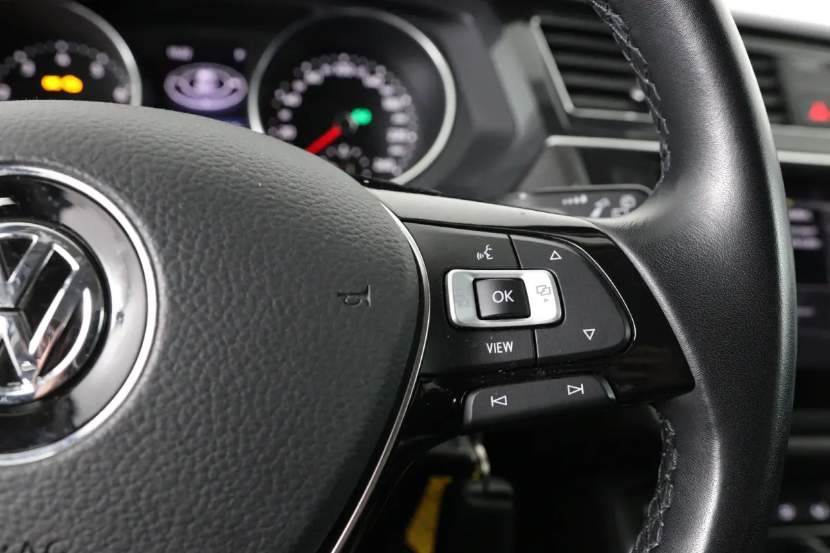 1.5 TSI Comfortline Business 7-persoons | Eerste Eigenaar | Trekhaak Elektrisch | Elektrische Kofferklep | Adaptieve Cruise Control | Navigatie | Apple Carplay & Android Auto | Climate Contr