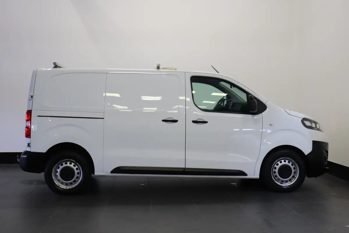 2.0 CDTI L2 122PK EURO 6 - Airco - Cruise - Camera - € 13.499,- Excl.