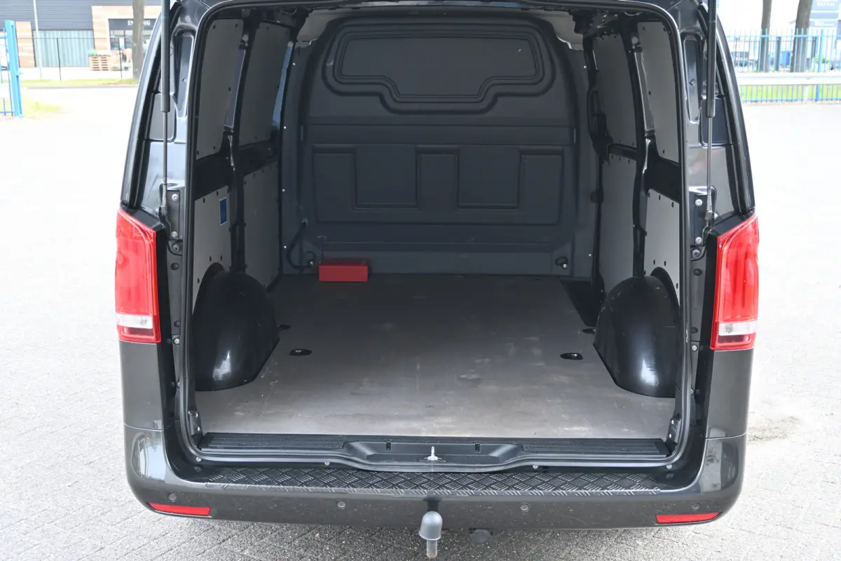 116 CDI Lang L2 LED, Distronic, Navigatie met camera