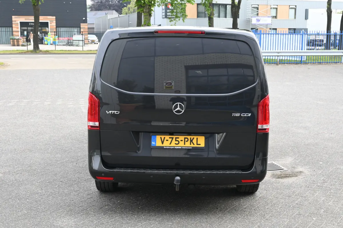 116 CDI Lang L2 LED, Distronic, Navigatie met camera