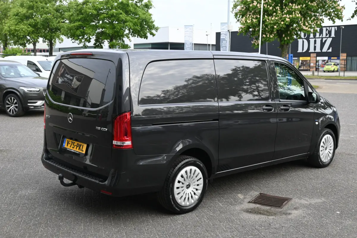 116 CDI Lang L2 LED, Distronic, Navigatie met camera