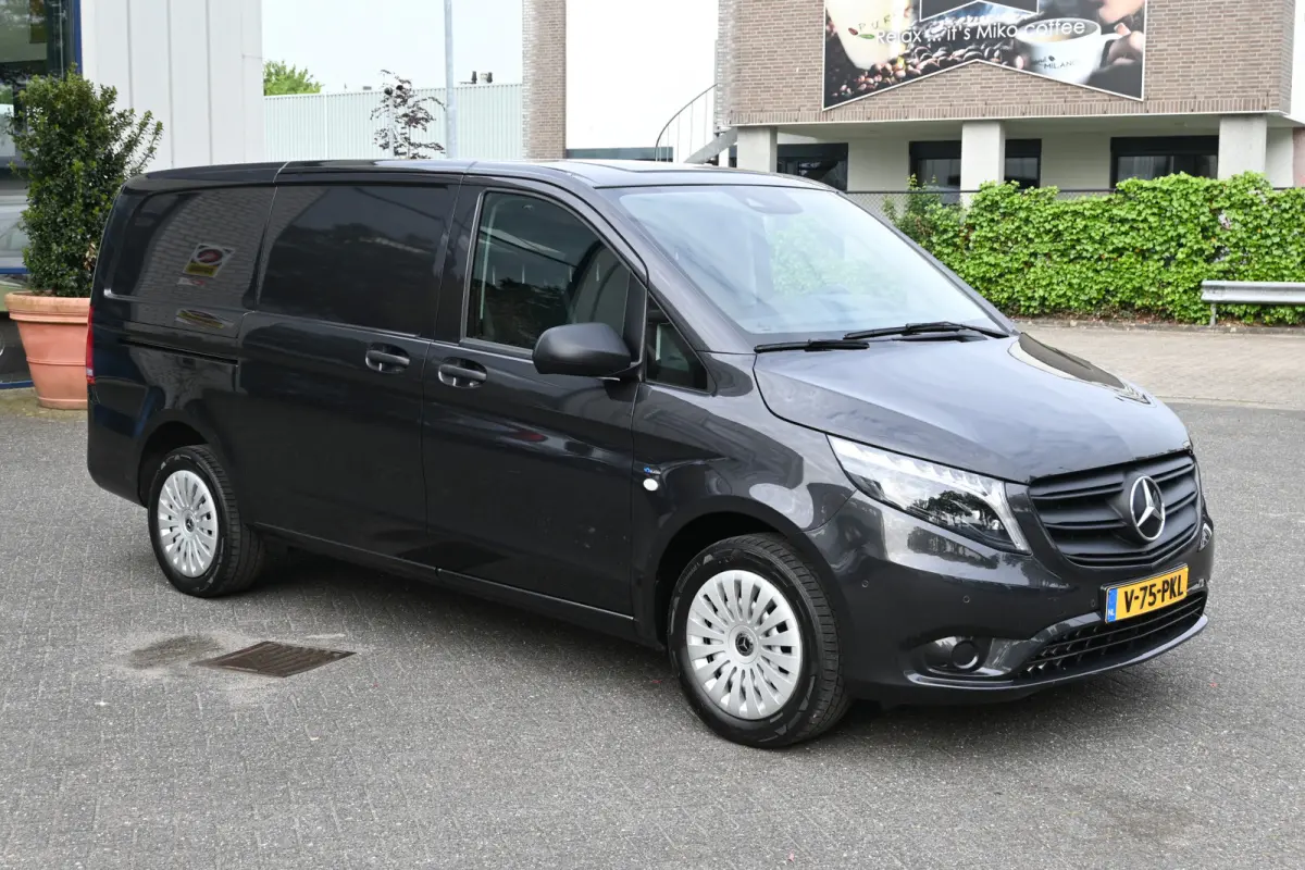 116 CDI Lang L2 LED, Distronic, Navigatie met camera