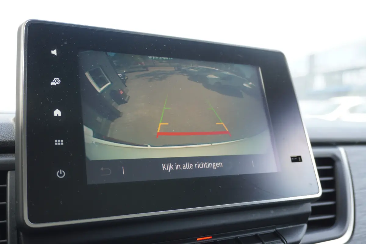 2.0 dCi 130PK EURO 6 - Airco - Navi - Camera - Cruise - €15.900,- Excl.