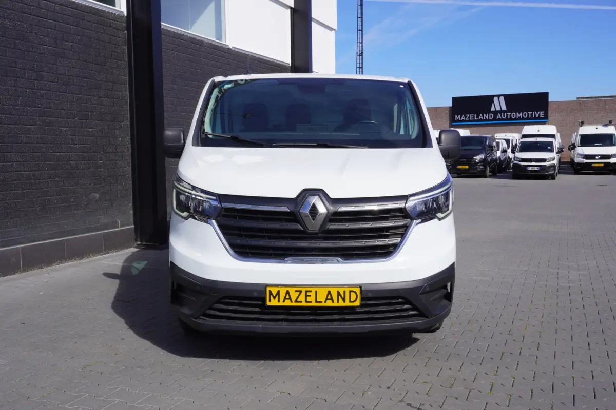 2.0 dCi 130PK EURO 6 - Airco - Navi - Camera - Cruise - €15.900,- Excl.