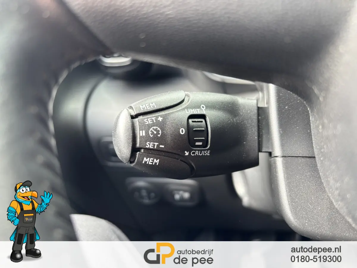 1.2 PureTech S&S Shine GARANTIE/NW.DISTRI/CARPLAY/CLIMA/CRUISE/TREKHAAK/CAMERA/V+A.SENSOREN/LICHTMETAAL rijklaarprijs!
