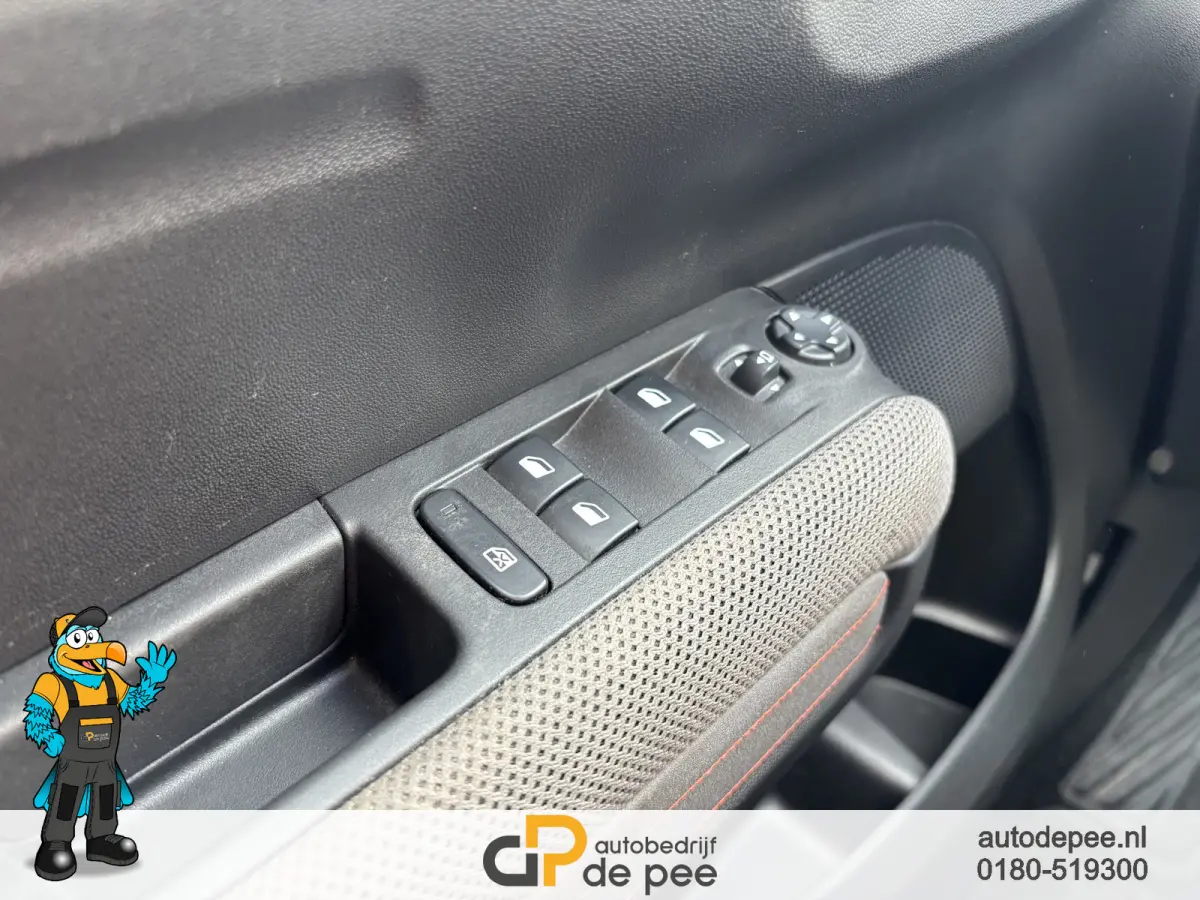1.2 PureTech S&S Shine GARANTIE/CARPLAY/CLIMA/CRUISE/TREKHAAK/CAMERA/V+A.SENSOREN/LICHTMETAAL rijklaarprijs!