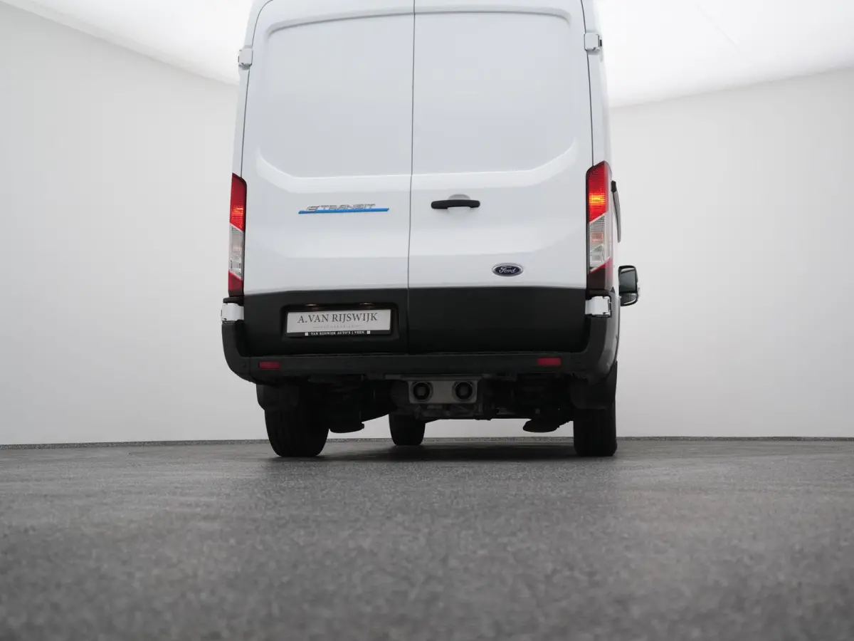 350 L2H2 Trend 68 kWh | CAMERA | CARPLAY | STOELVERW.