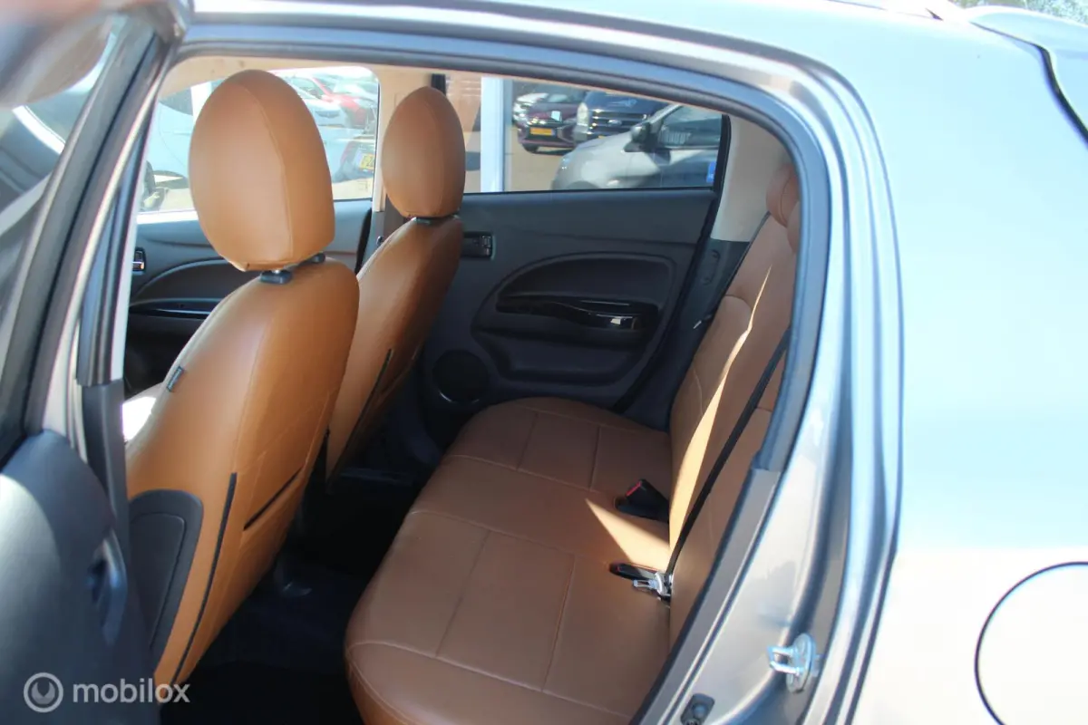 1.2 Instyle Leder/Airco/Cruise/Carplay