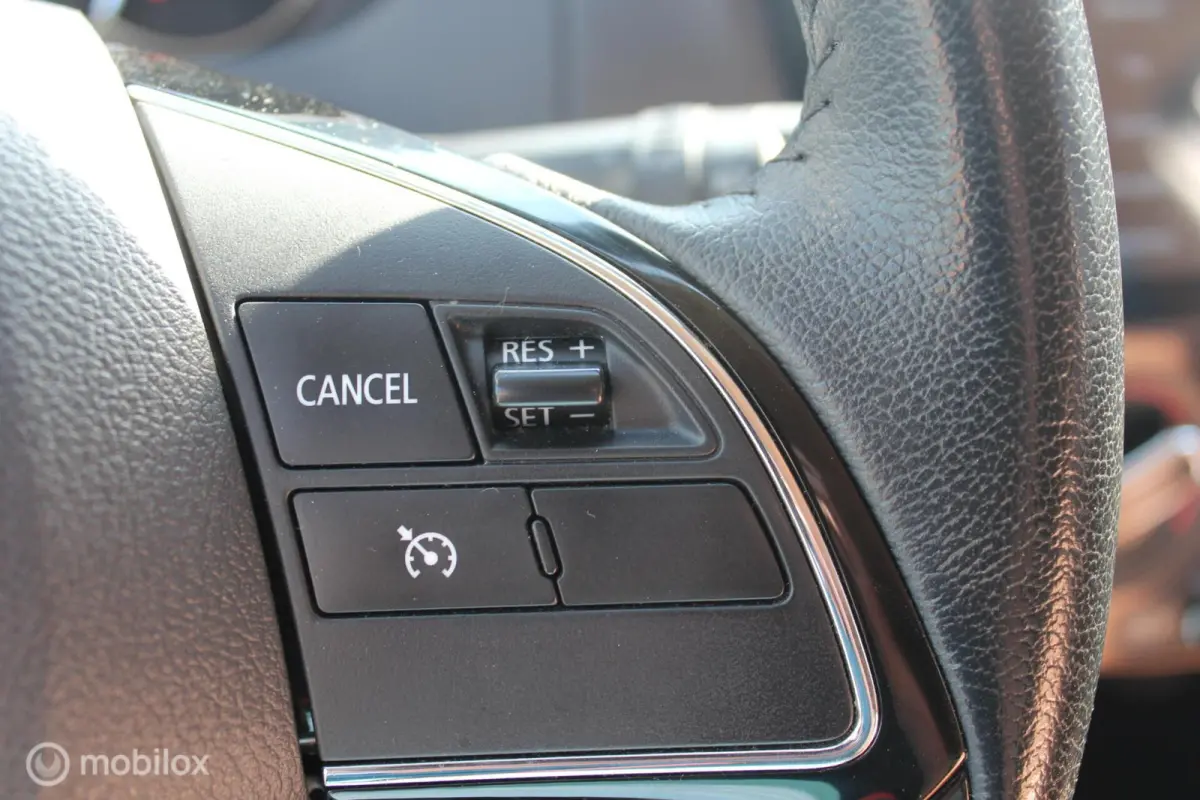 1.2 Instyle Leder/Airco/Cruise/Carplay