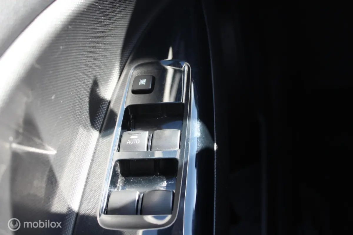 1.2 Instyle Leder/Airco/Cruise/Carplay