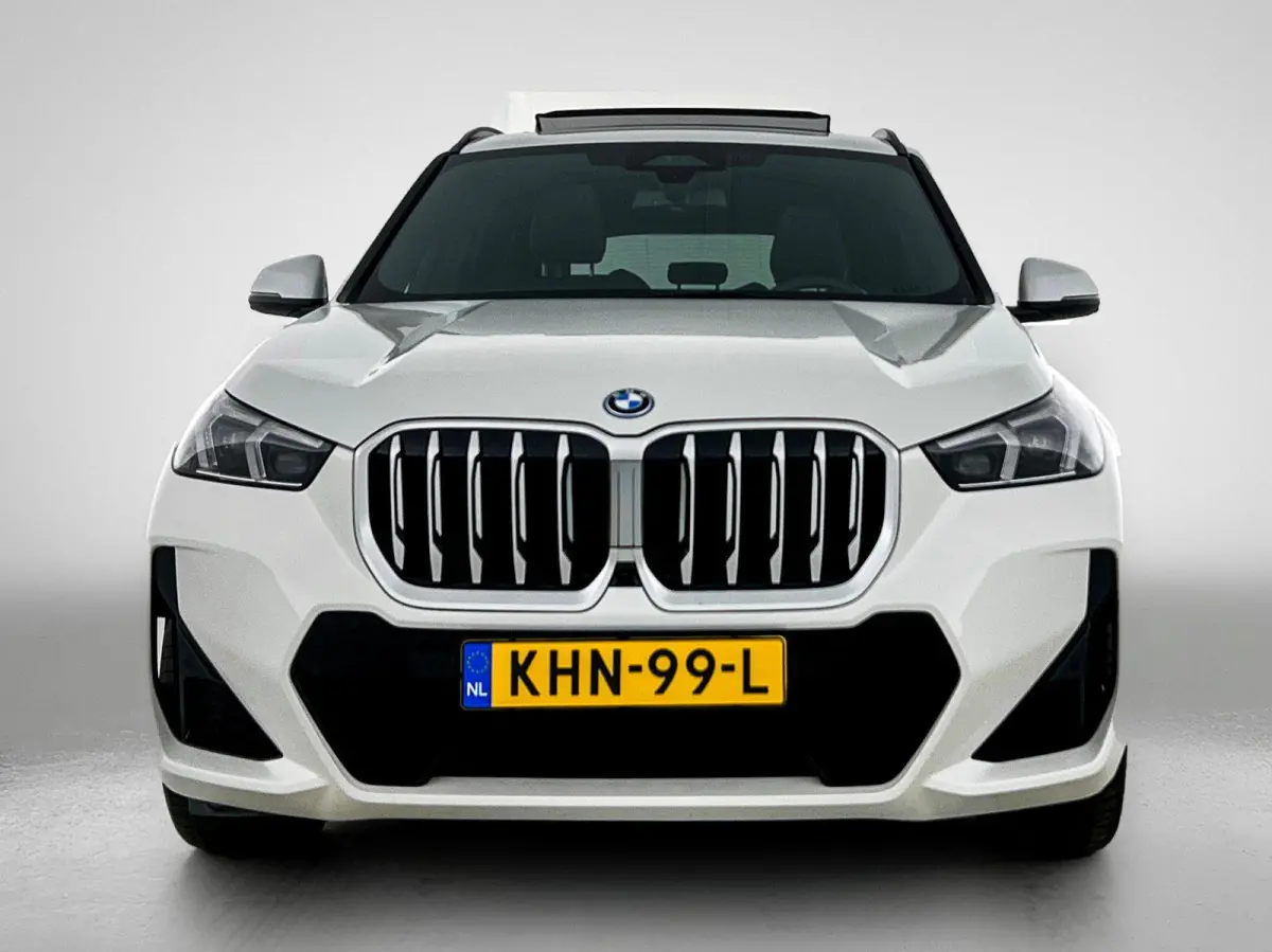 xDrive25e | M-SPORT | PANORAMADAK | LEER | 360 CAMERA | STOELVERWARMING | HEAD-UP