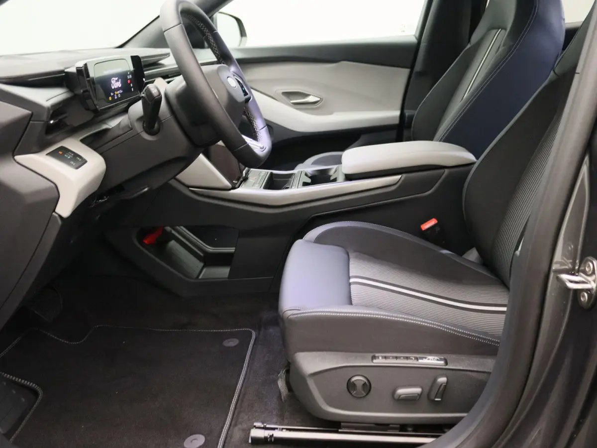Select Extended Range RWD 77 kWh | UIT VOORRAAD LEVERBAAR | €3500 korting | warmtepomp | B&O |