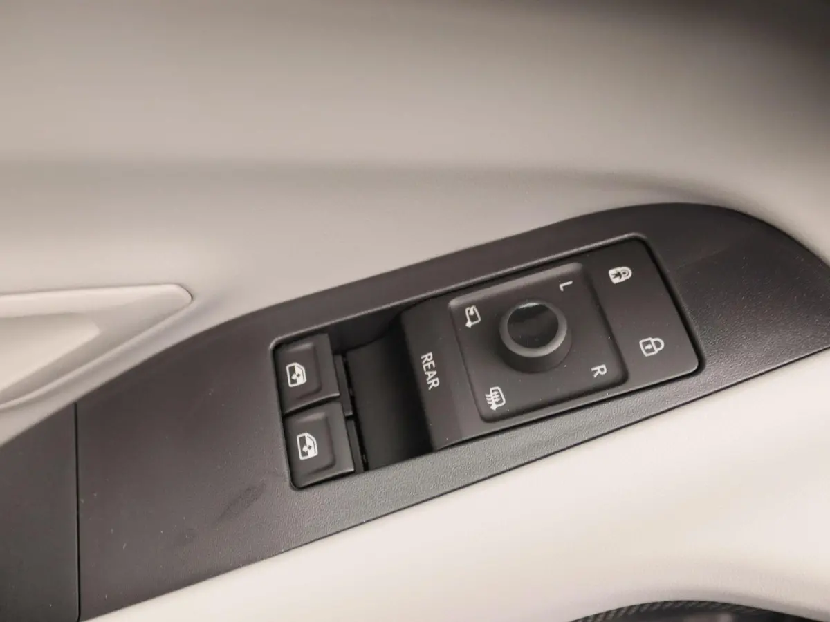 Select Extended Range RWD 77 kWh | UIT VOORRAAD LEVERBAAR | €3500 korting | warmtepomp | B&O |