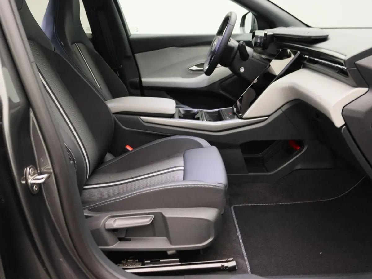 Select Extended Range RWD 77 kWh | UIT VOORRAAD LEVERBAAR | €3500 korting | warmtepomp | B&O |