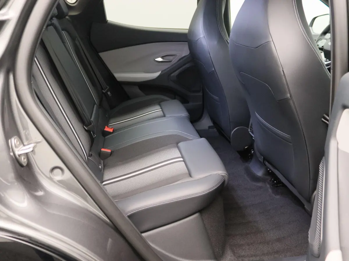 Select Extended Range RWD 77 kWh | UIT VOORRAAD LEVERBAAR | €3500 korting | warmtepomp | B&O |
