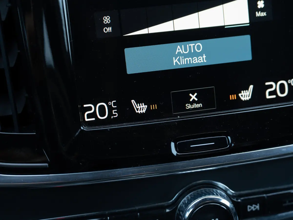2.0 T8 AWD R-Design | Bowers&Wilkins Sound |