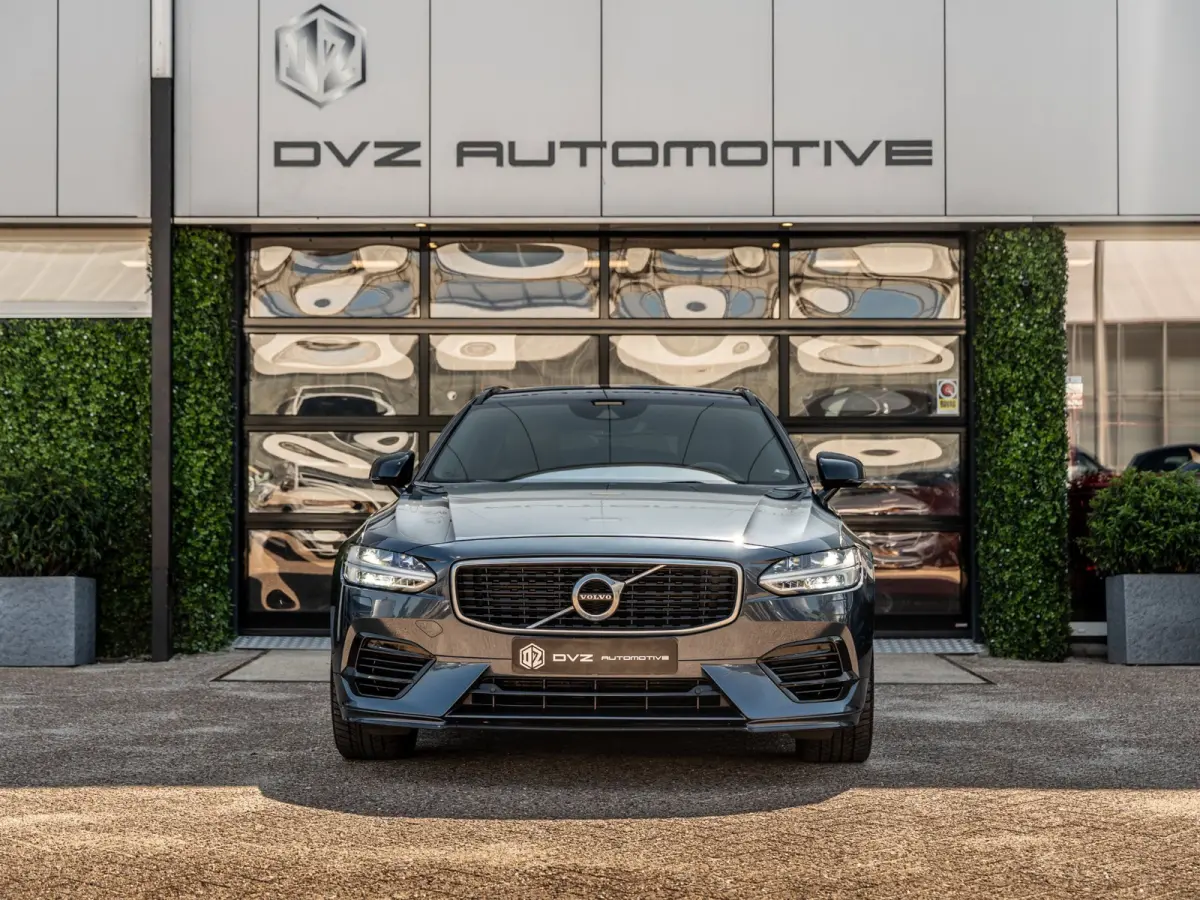 2.0 T8 AWD R-Design | Bowers&Wilkins Sound |