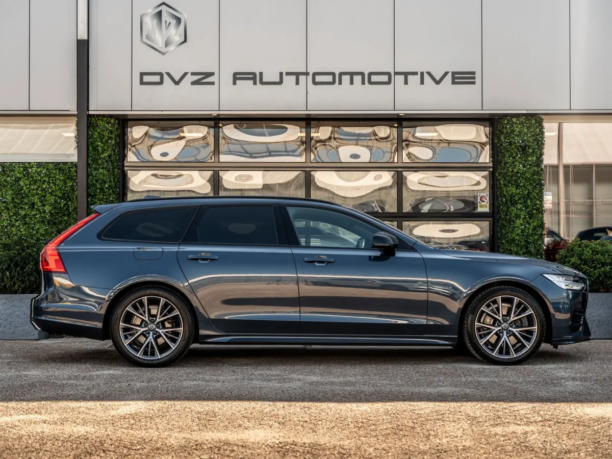 2.0 T8 AWD R-Design | Bowers&Wilkins Sound |
