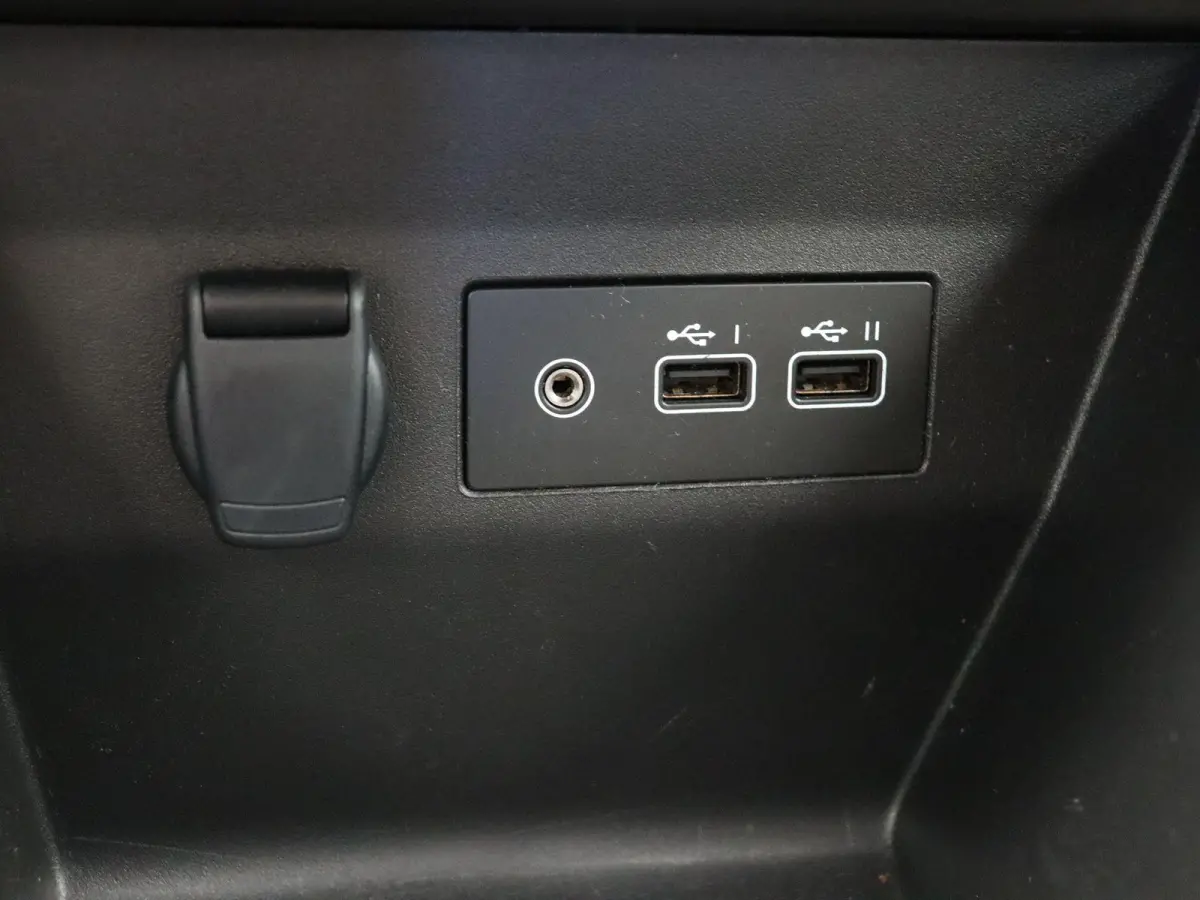 TCe 90pk GPF evolution | Airco | Cruise control | Apple Carplay / Android Auto |