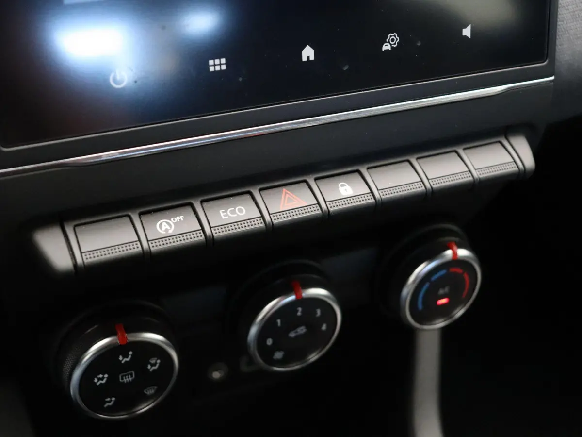 TCe 90pk GPF evolution | Airco | Cruise control | Apple Carplay / Android Auto |