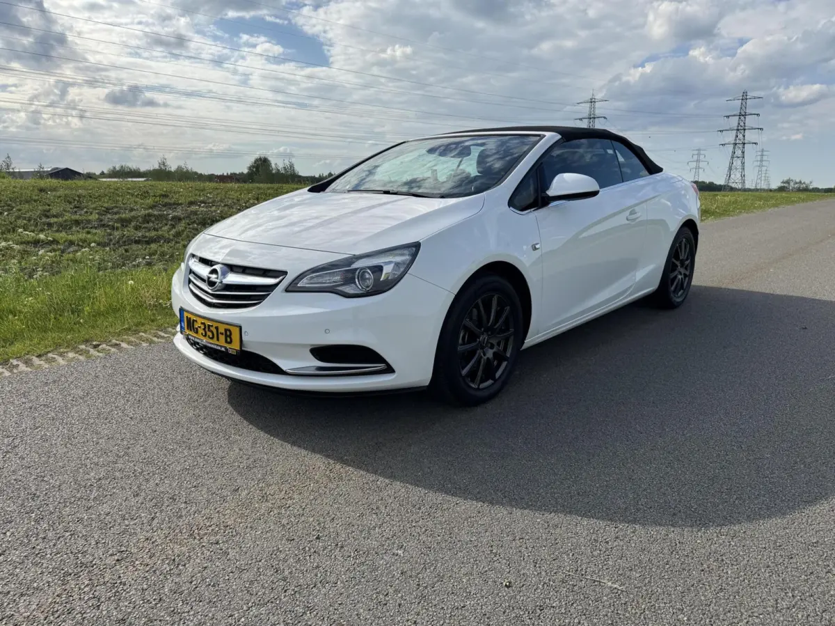 1.4 Turbo Cosmo 92555 km stoelstuurverwarming boekjes