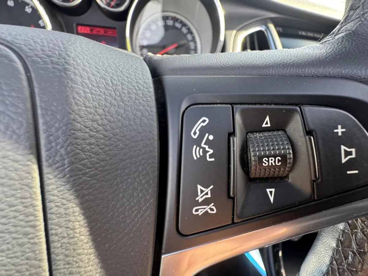 1.4 Turbo Cosmo 92555 km stoelstuurverwarming boekjes
