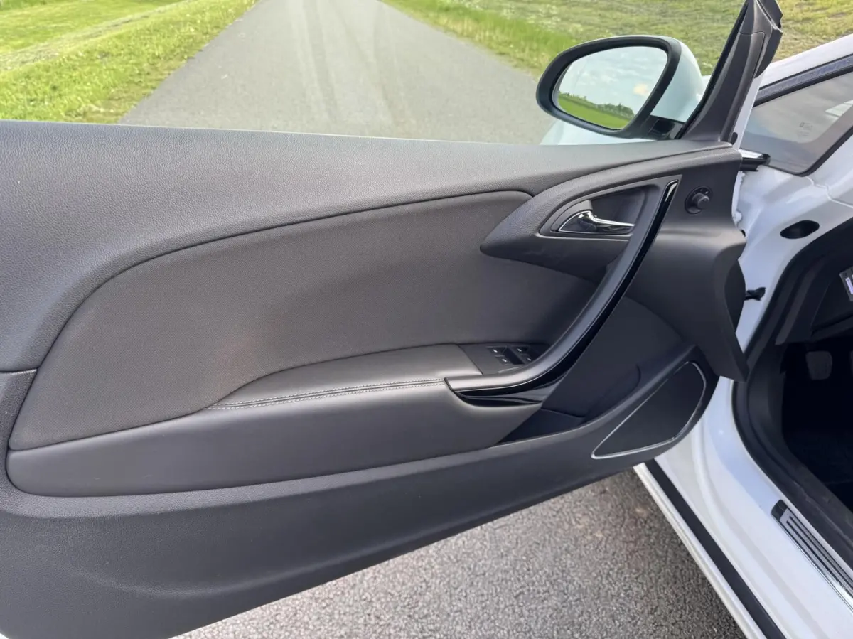 1.4 Turbo Cosmo 92555 km stoelstuurverwarming boekjes