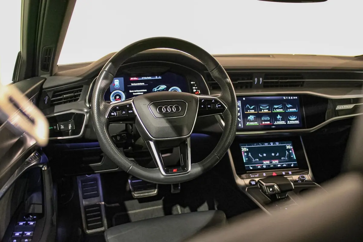 55 TFSI e quattro Competition RS zetels | PANO