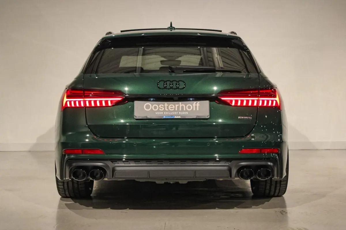 55 TFSI e quattro Competition RS zetels | PANO