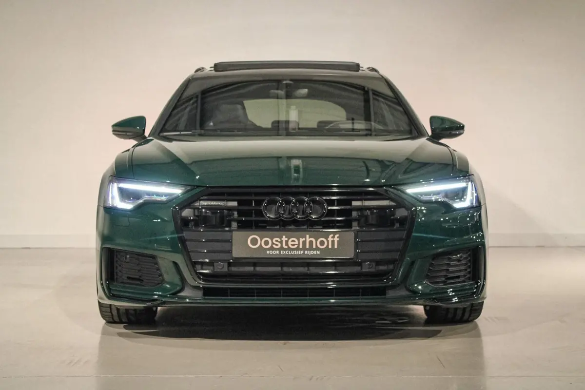 55 TFSI e quattro Competition RS zetels | PANO