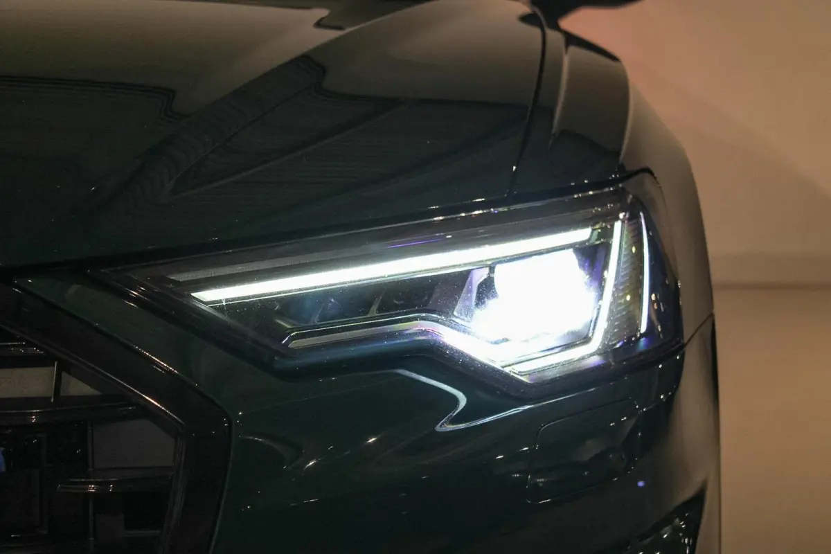 55 TFSI e quattro Competition RS zetels | PANO
