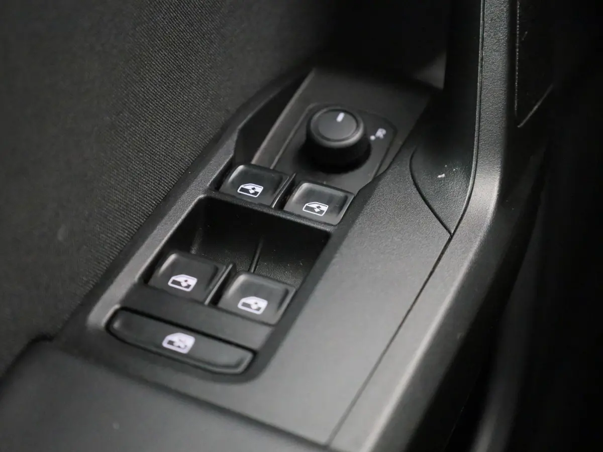 1.0 TSI Reference | Apple Carplay / Android Auto | Cruise Control | DAB |