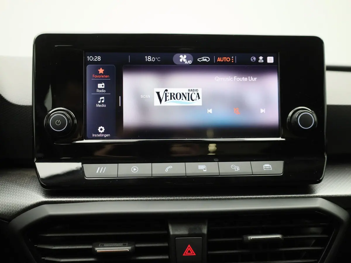1.0 TSI Reference | Apple Carplay / Android Auto | Cruise Control | DAB |