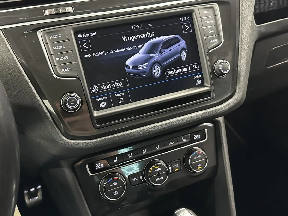 2.0 TSI 4Motion Sound TREKHAAK PANO CARPLAY ECC.