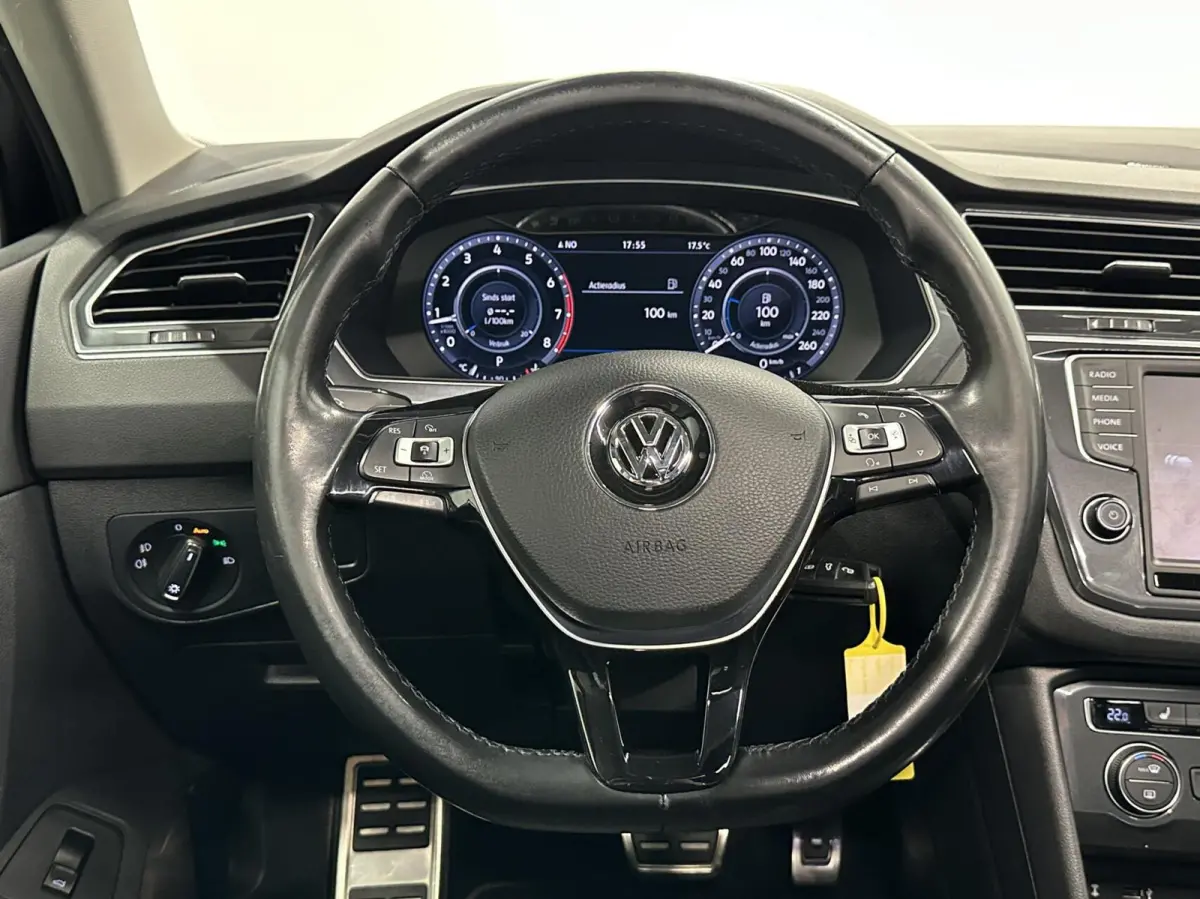 2.0 TSI 4Motion Sound TREKHAAK PANO CARPLAY ECC.