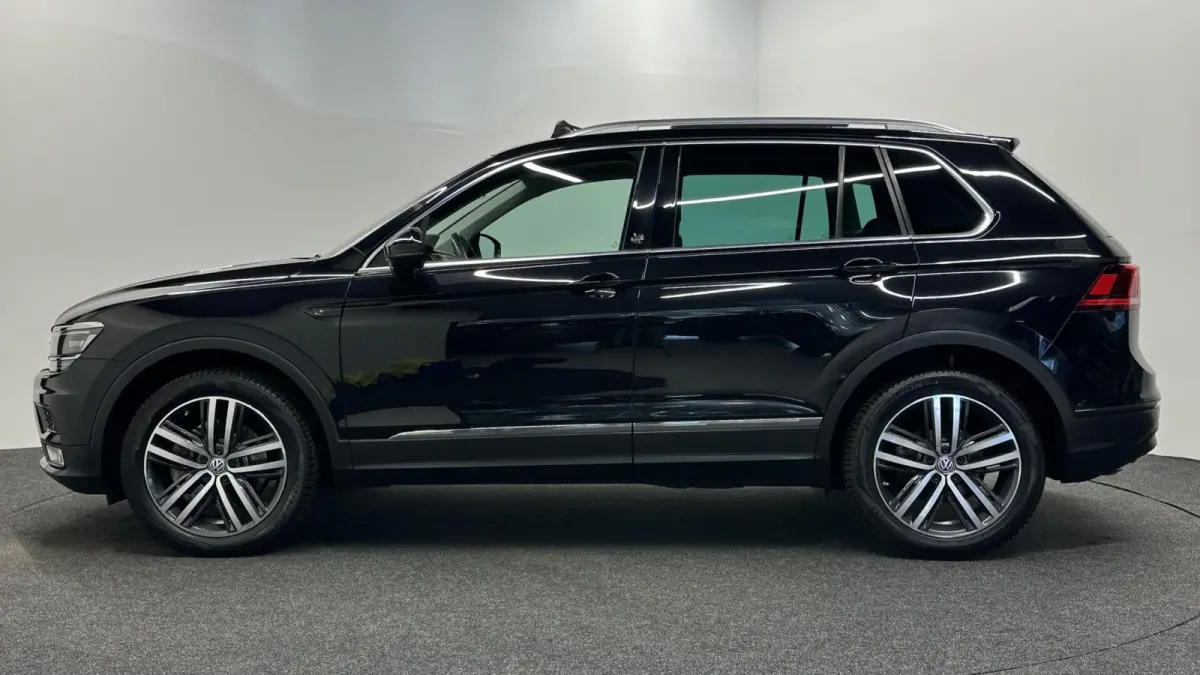 2.0 TSI 4Motion Sound TREKHAAK PANO CARPLAY ECC.