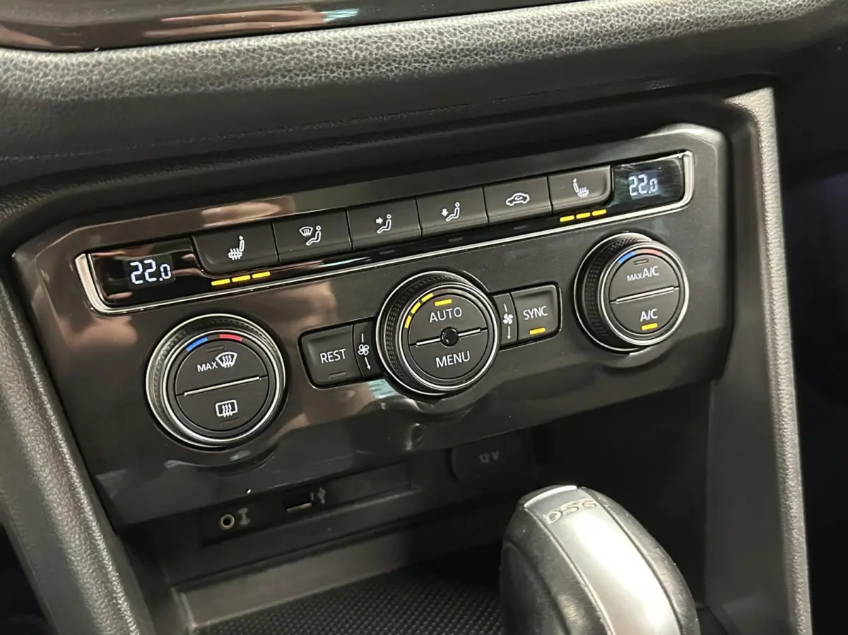 2.0 TSI 4Motion Sound TREKHAAK PANO CARPLAY ECC.